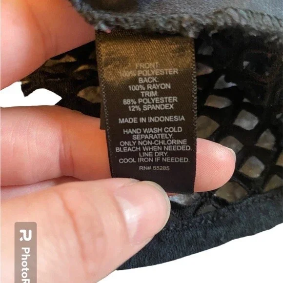 EXPRESS Floral Blouse with Mesh Details - Picture 5 of 6